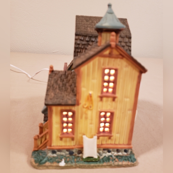 LEMAX VILLAGE COLLECTION COUNTRYSIDE VETERINARY - Picture 4 of 11